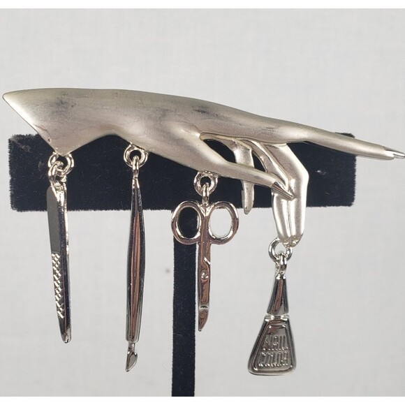 Vintage JJ Jonette ARTIFACTS Silver Tone 1986 Manicuri Nail Technician Brooch - Picture 6 of 11